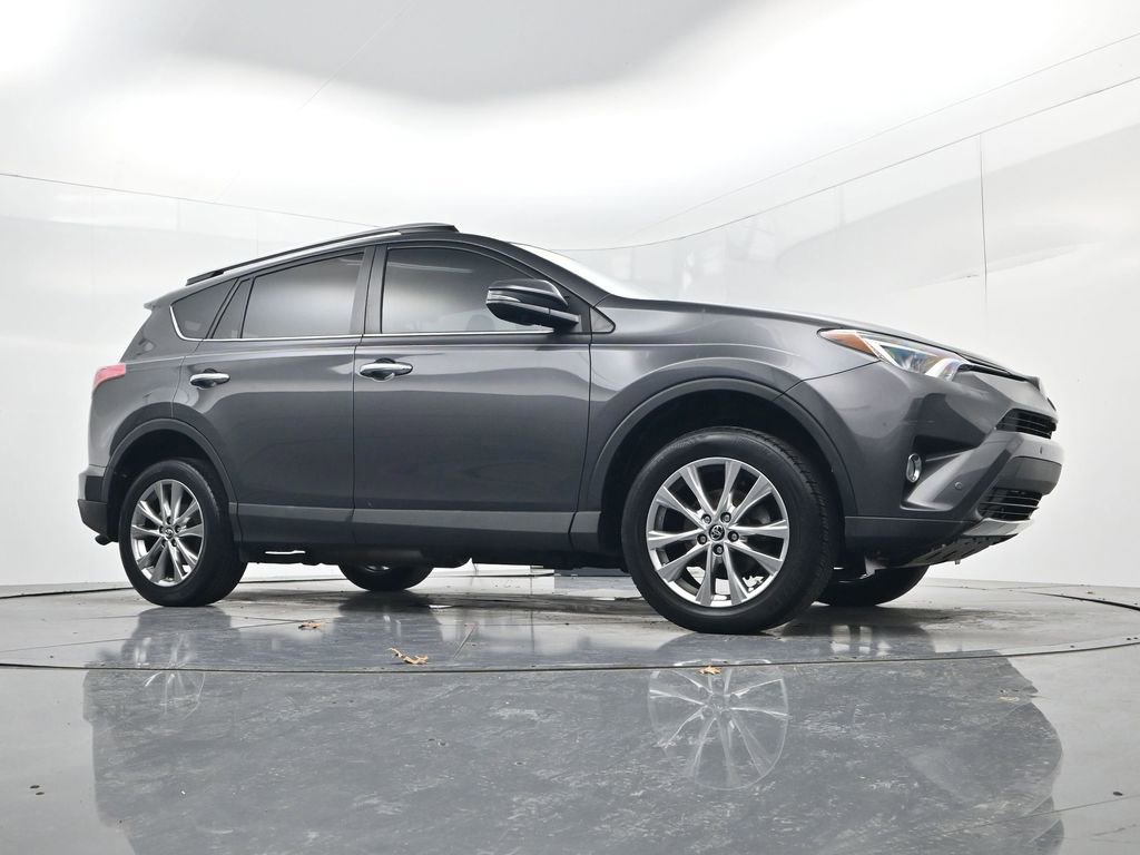 Used 2018 Toyota RAV4 Limited w/ Advanced Technology Package image 34