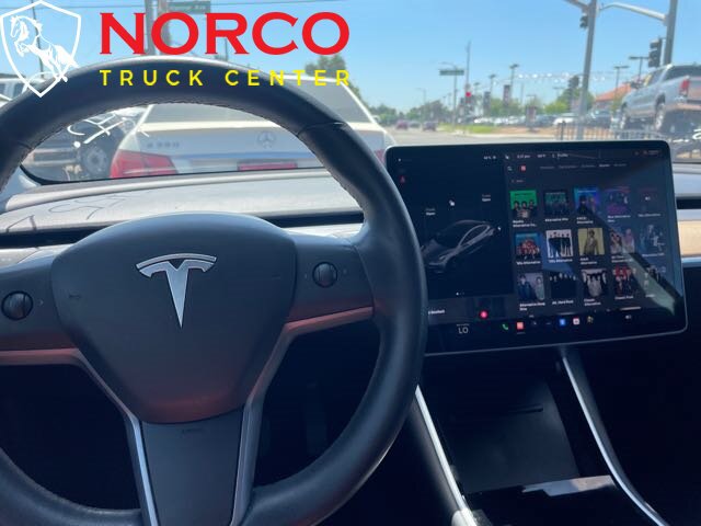Used 2020 Tesla Model 3 Standard Range Plus RWD image 13