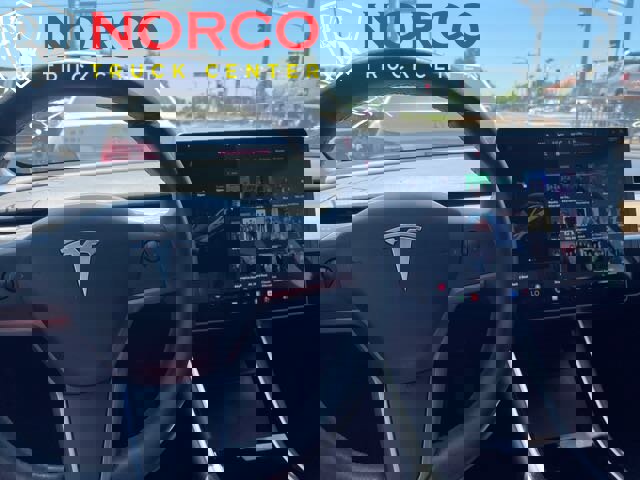 Used 2020 Tesla Model 3 Standard Range Plus image 13