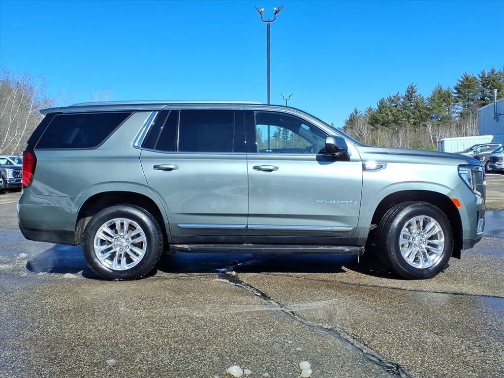 Used 2024 GMC Yukon SLT image 3