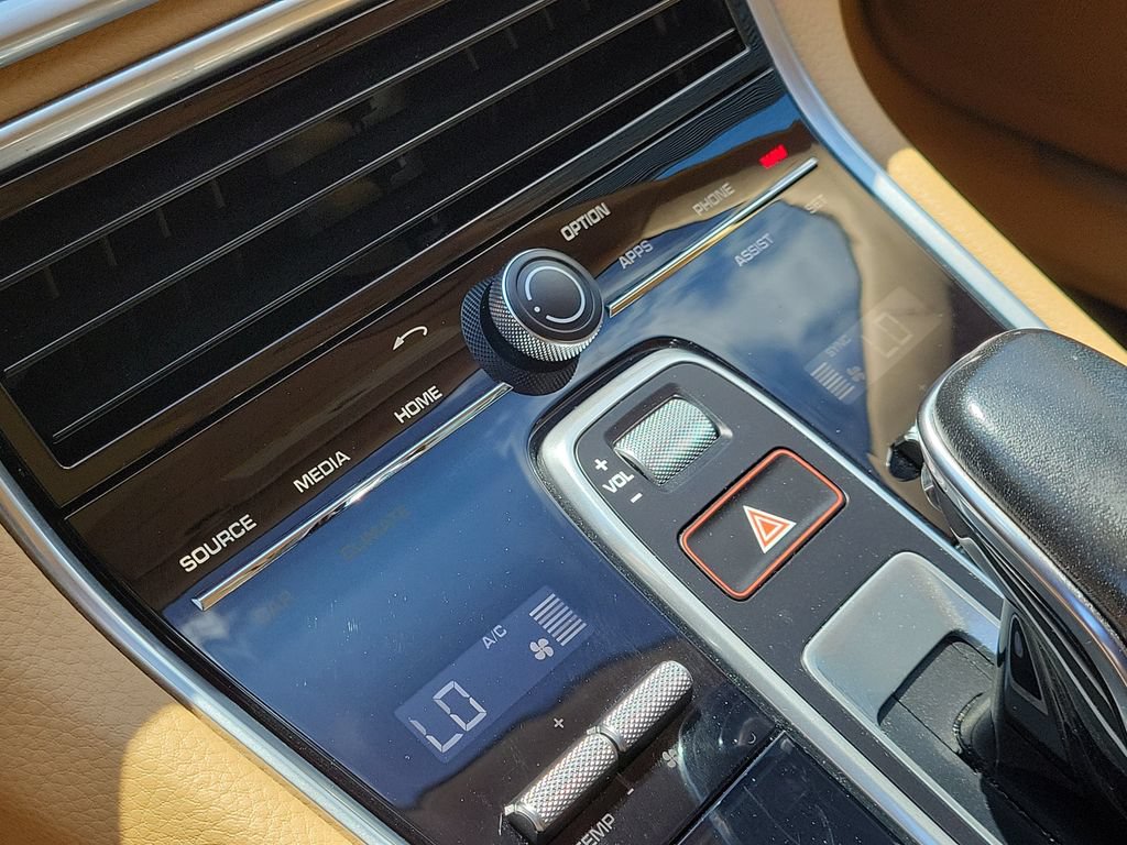Certified 2019 Porsche Panamera RWD image 32