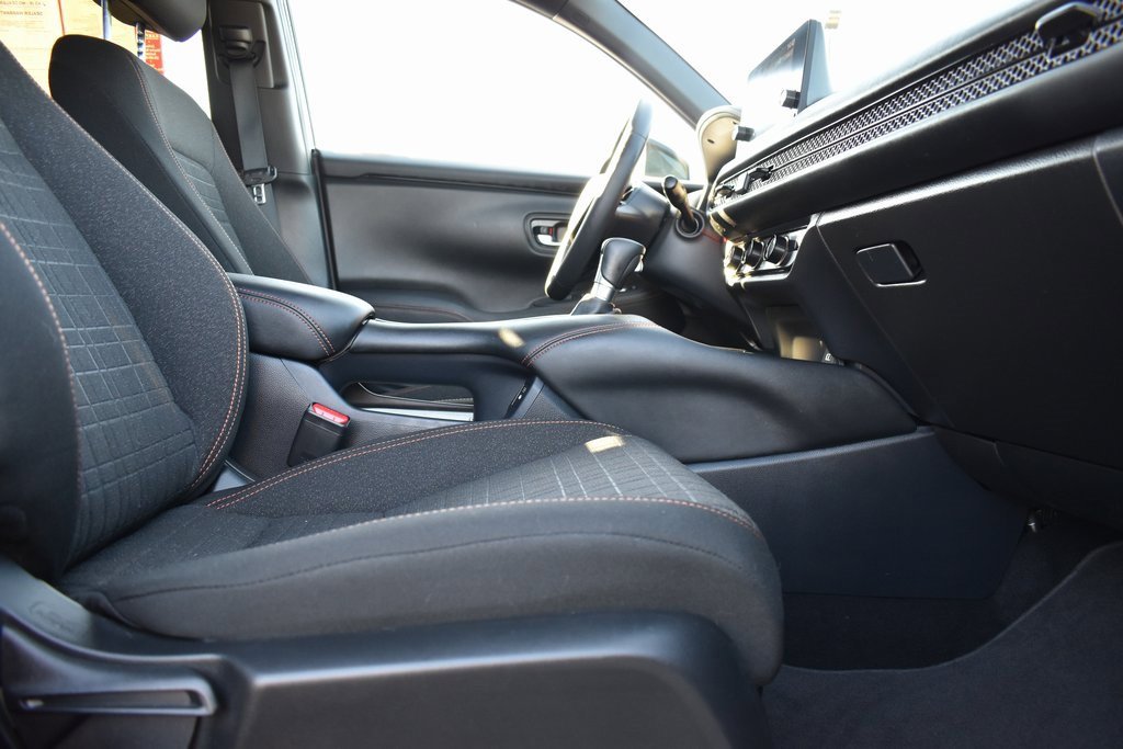 Used 2024 Honda HR-V Sport image 11
