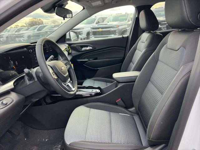 New 2025 Chevrolet Trax LT w/ Driver Confidence Package image 7