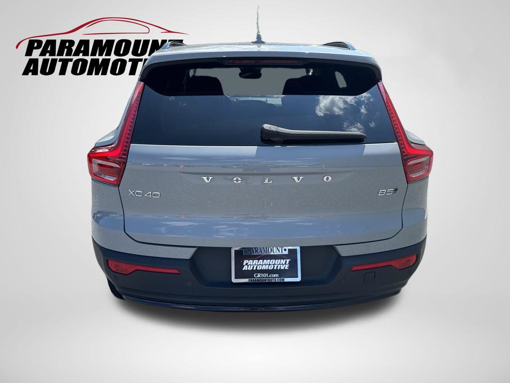 Used 2025 Volvo XC40 B5 Plus w/ Protection Package Premier AWD/4WD image 6
