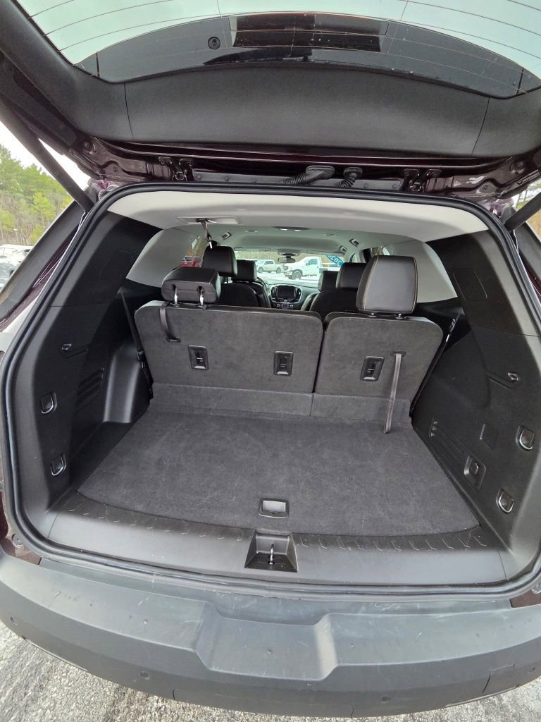Used 2020 Chevrolet Traverse LT image 8