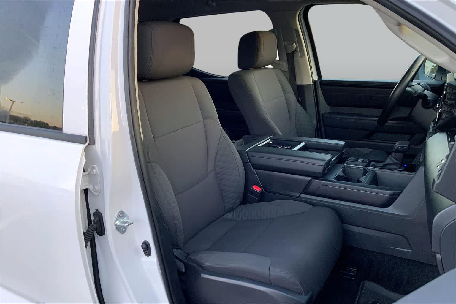Used 2024 Toyota Tundra SR AWD/4WD image 9