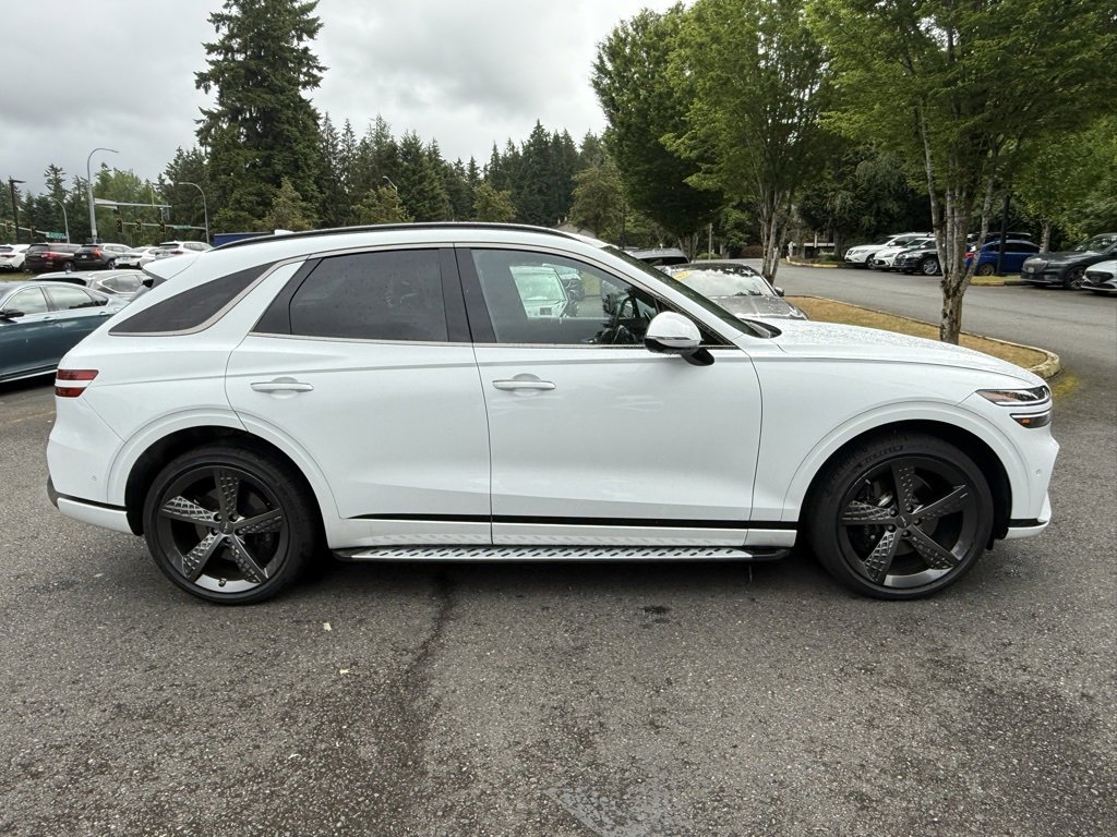 Used 2025 Genesis GV70 3.5T Sport w/ Sport Advanced Package image 4