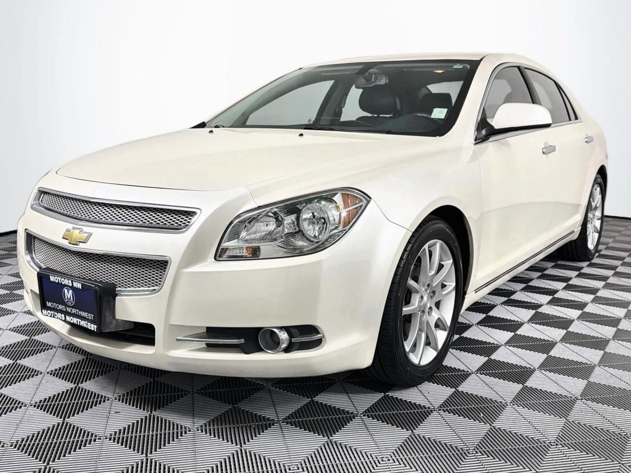 Used 2012 Chevrolet Malibu LTZ FWD image 5