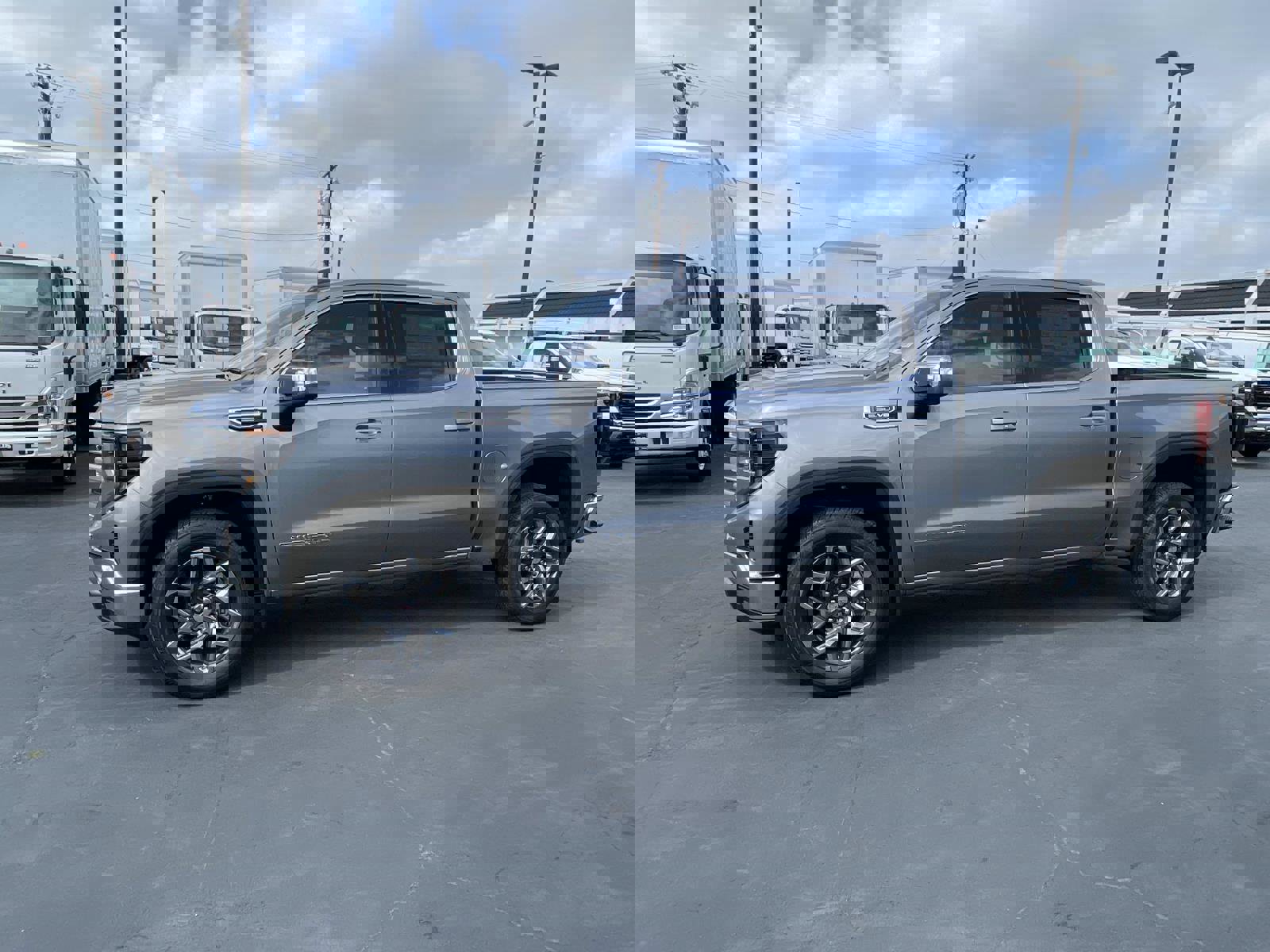 New 2026 GMC Sierra 1500 SLE w/ Preferred Package image 8