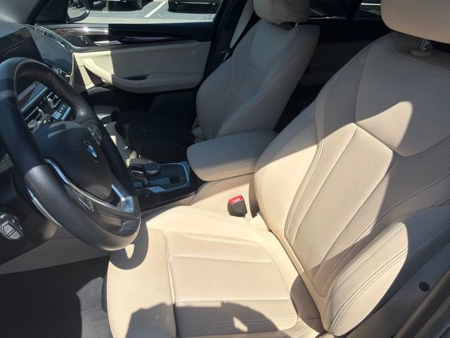 Used 2022 BMW X3 xDrive30i w/ Premium Package 2 AWD/4WD image 3