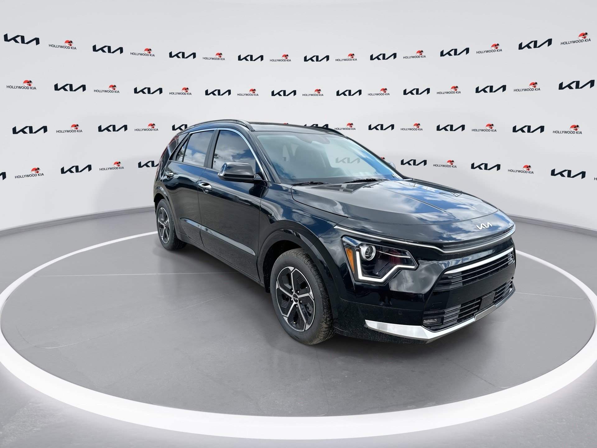 New 2025 Kia Niro SX image 14