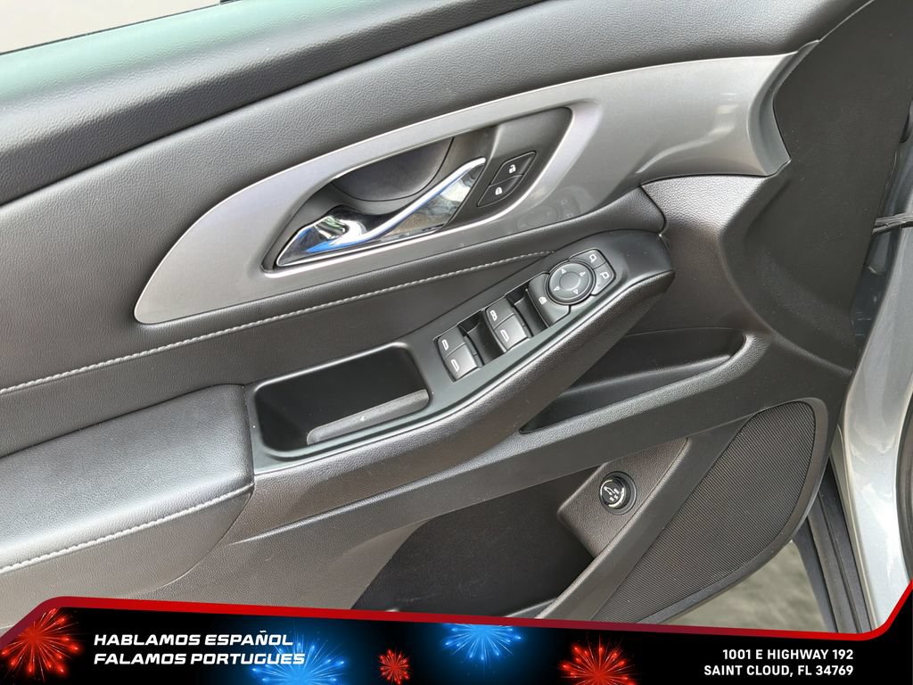 Certified 2023 Chevrolet Traverse LT FWD image 12