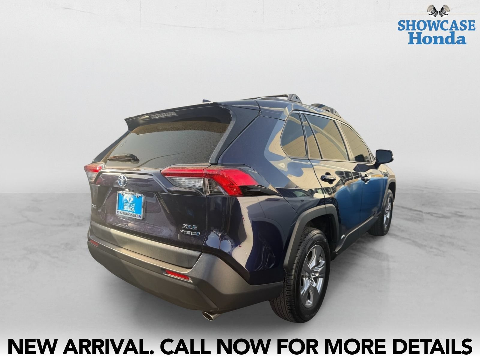 Used 2023 Toyota RAV4 XLE w/ Convenience Package AWD/4WD image 5