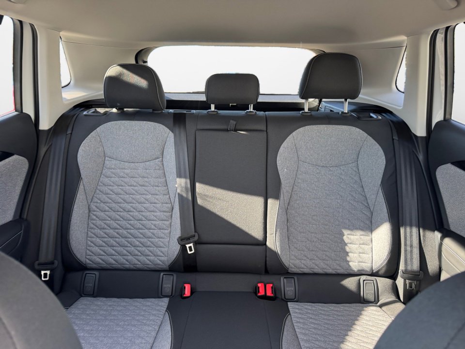 New 2026 Volkswagen Tiguan S FWD image 12