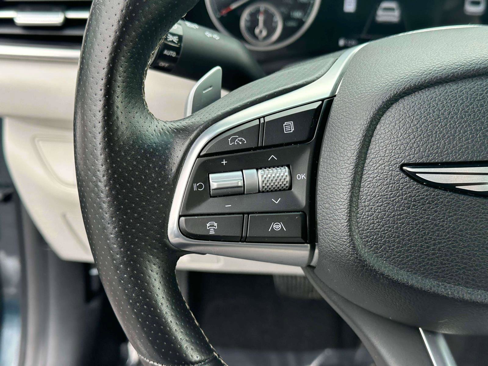 Used 2024 Genesis G70 2.5T image 20