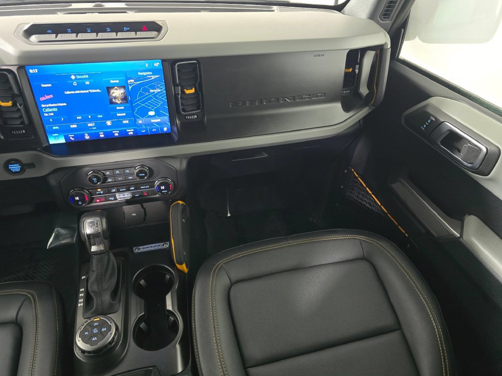 Certified 2023 Ford Bronco Badlands w/ Sasquatch Package AWD/4WD image 19