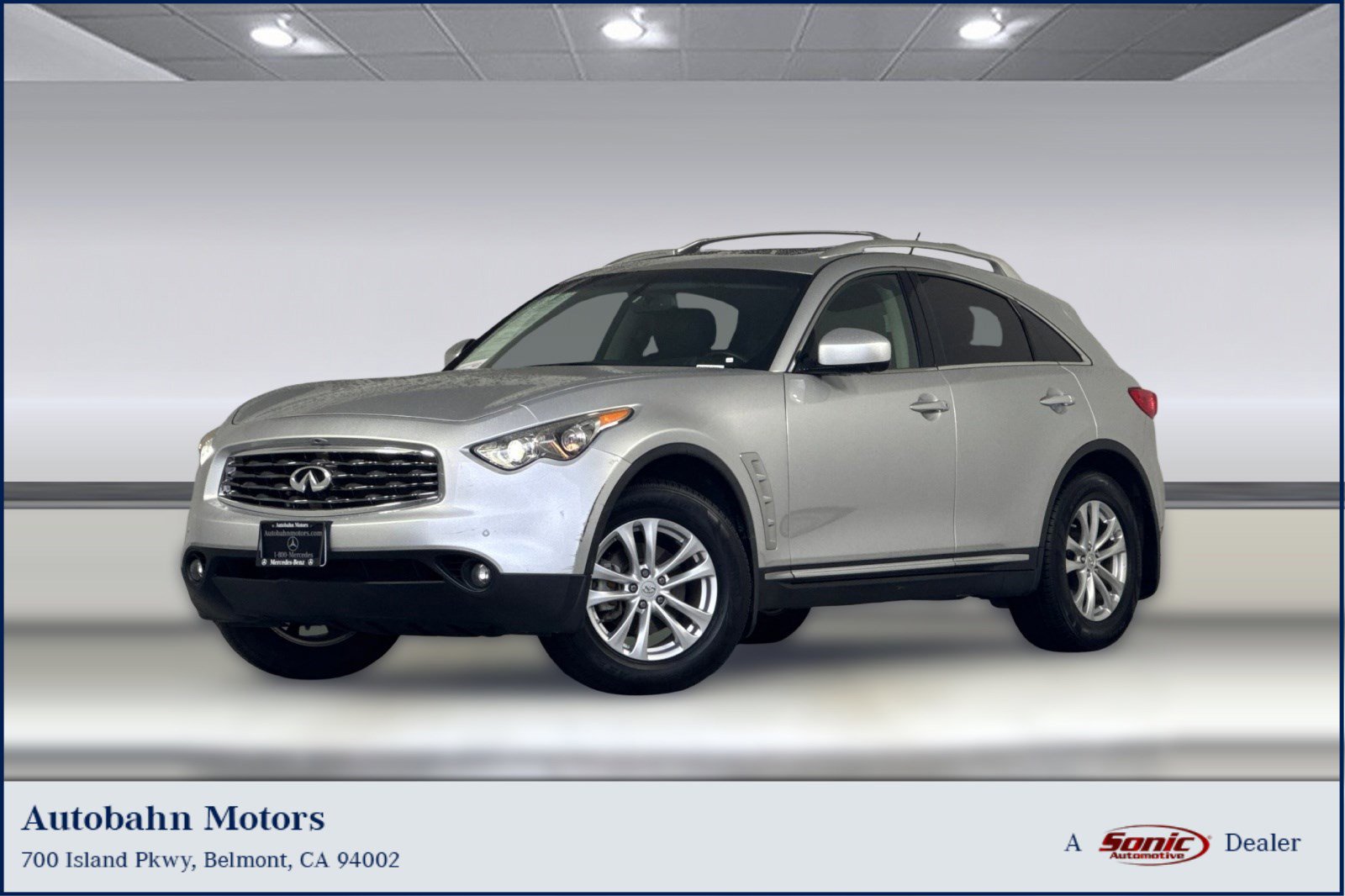 Used 2010 INFINITI FX35 AWD w/ Navigation Pkg image 1