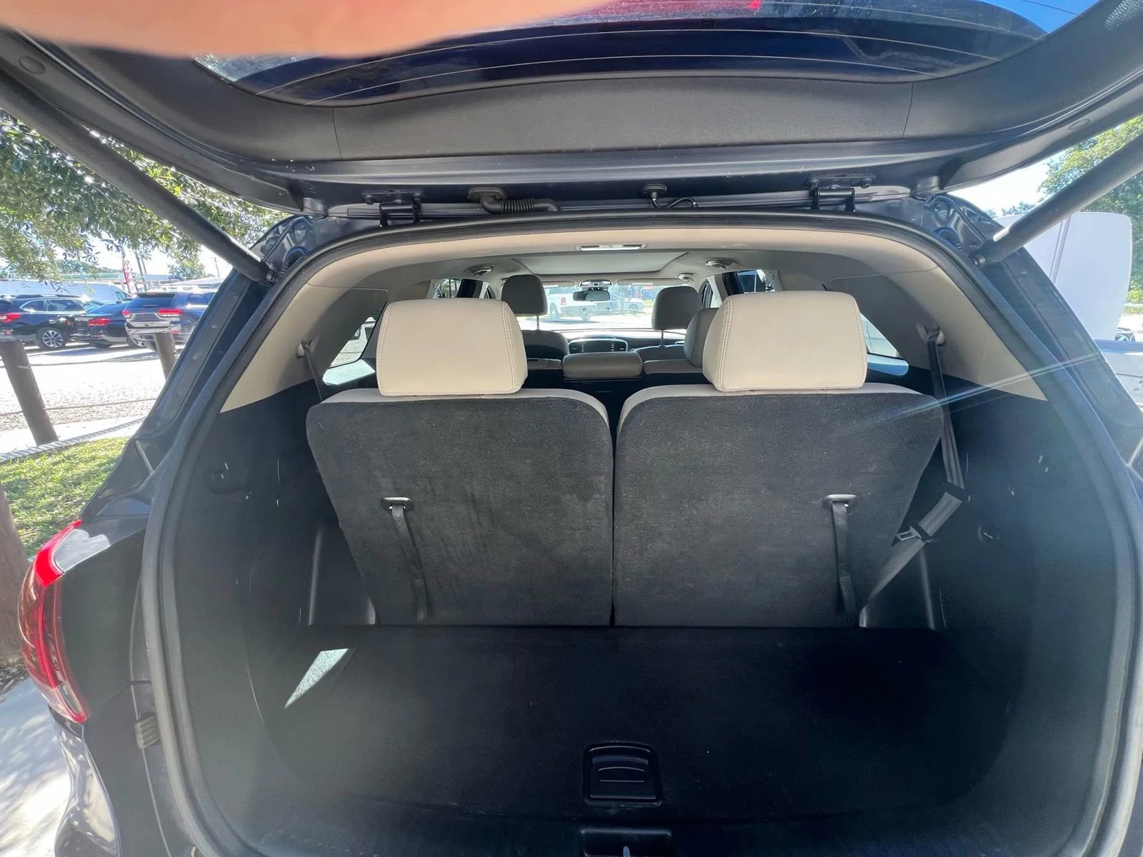 Used 2019 Kia Sorento EX image 10