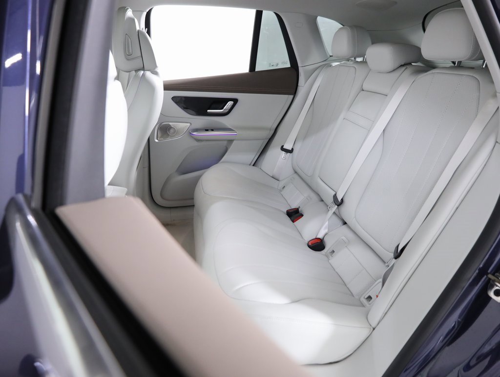 Certified 2023 Mercedes-Benz EQE 350+ 4MATIC SUV w/ Exclusive Trim Package image 41