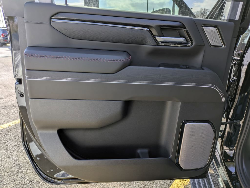 New 2026 GMC Sierra 2500 AT4X w/ Snow Plow Prep/Camper Package AWD/4WD image 29