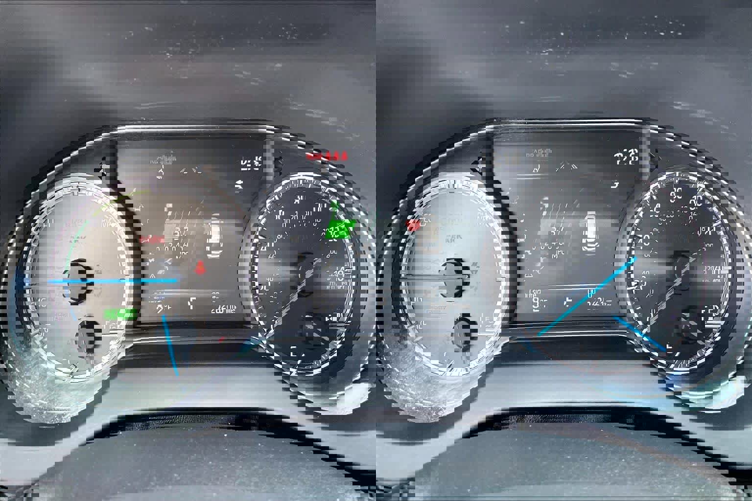 Used 2022 Toyota Venza XLE image 24