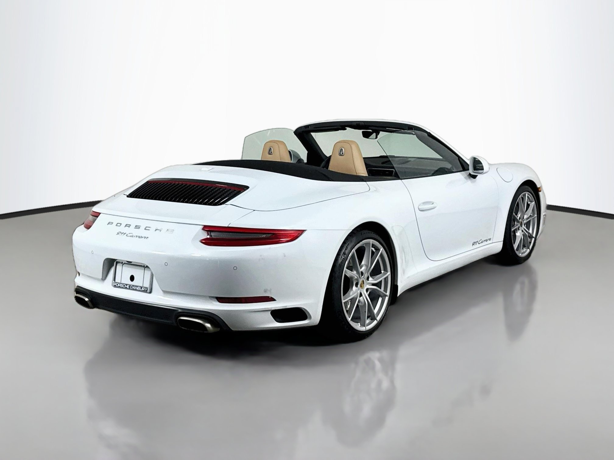 Certified 2019 Porsche 911 Carrera RWD image 9