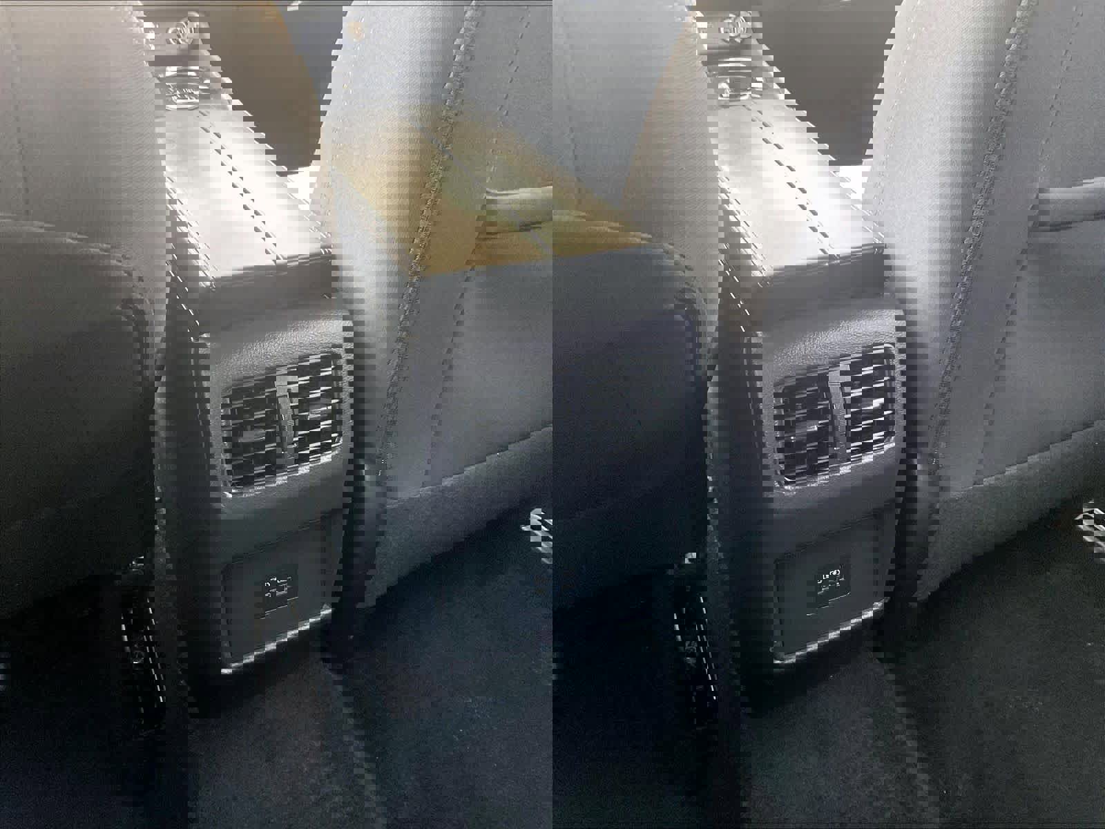 Used 2023 Nissan Rogue SV image 27