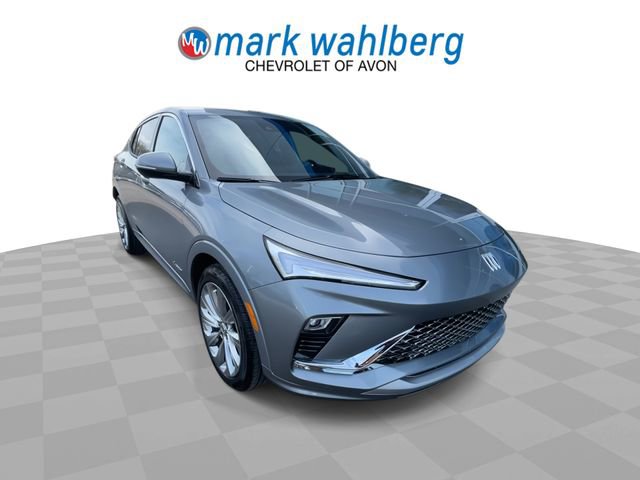Certified 2025 Buick Envista Avenir FWD image 2