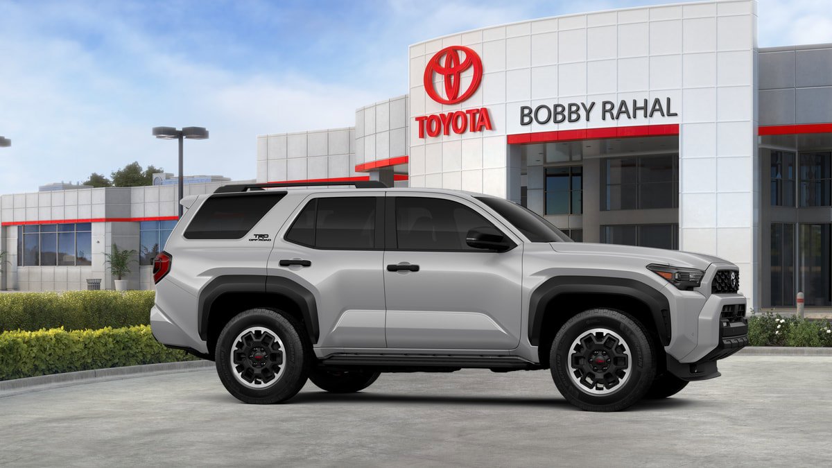 New 2026 Toyota 4Runner TRD Off-Road Premium AWD/4WD image 13