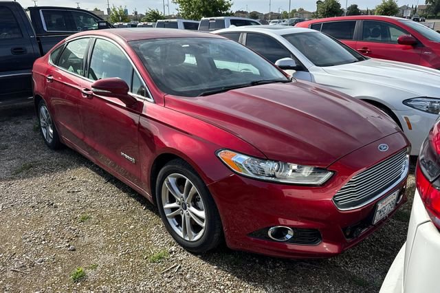 Used 2015 Ford Fusion Titanium FWD image 2