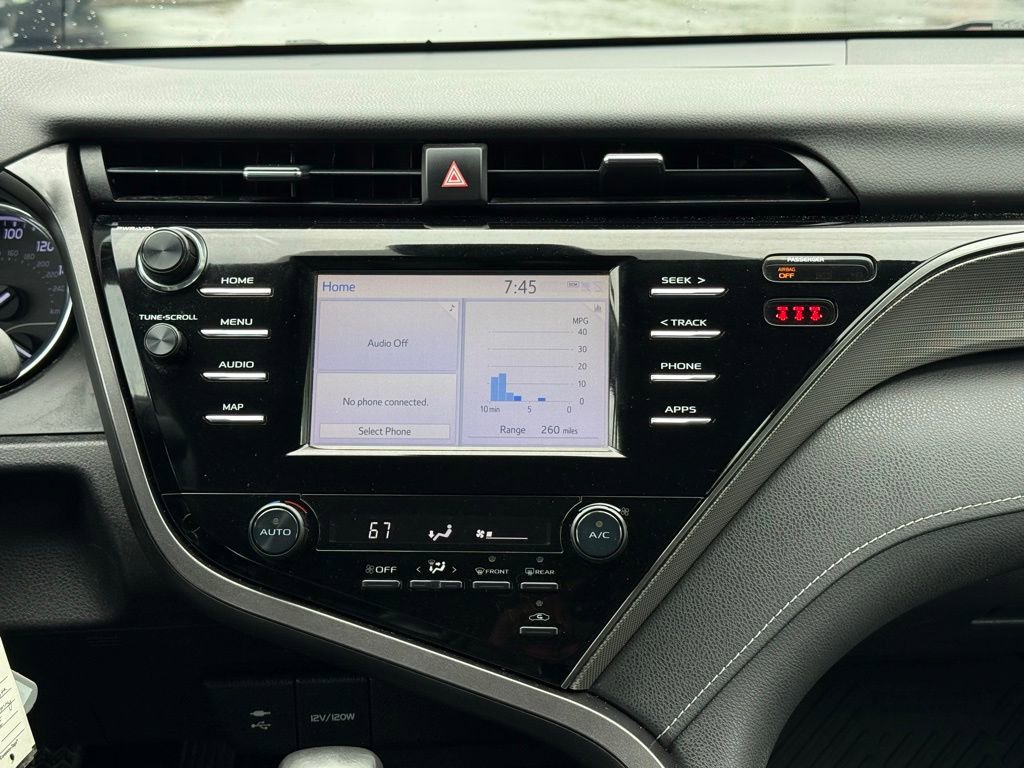 Used 2019 Toyota Camry SE image 26