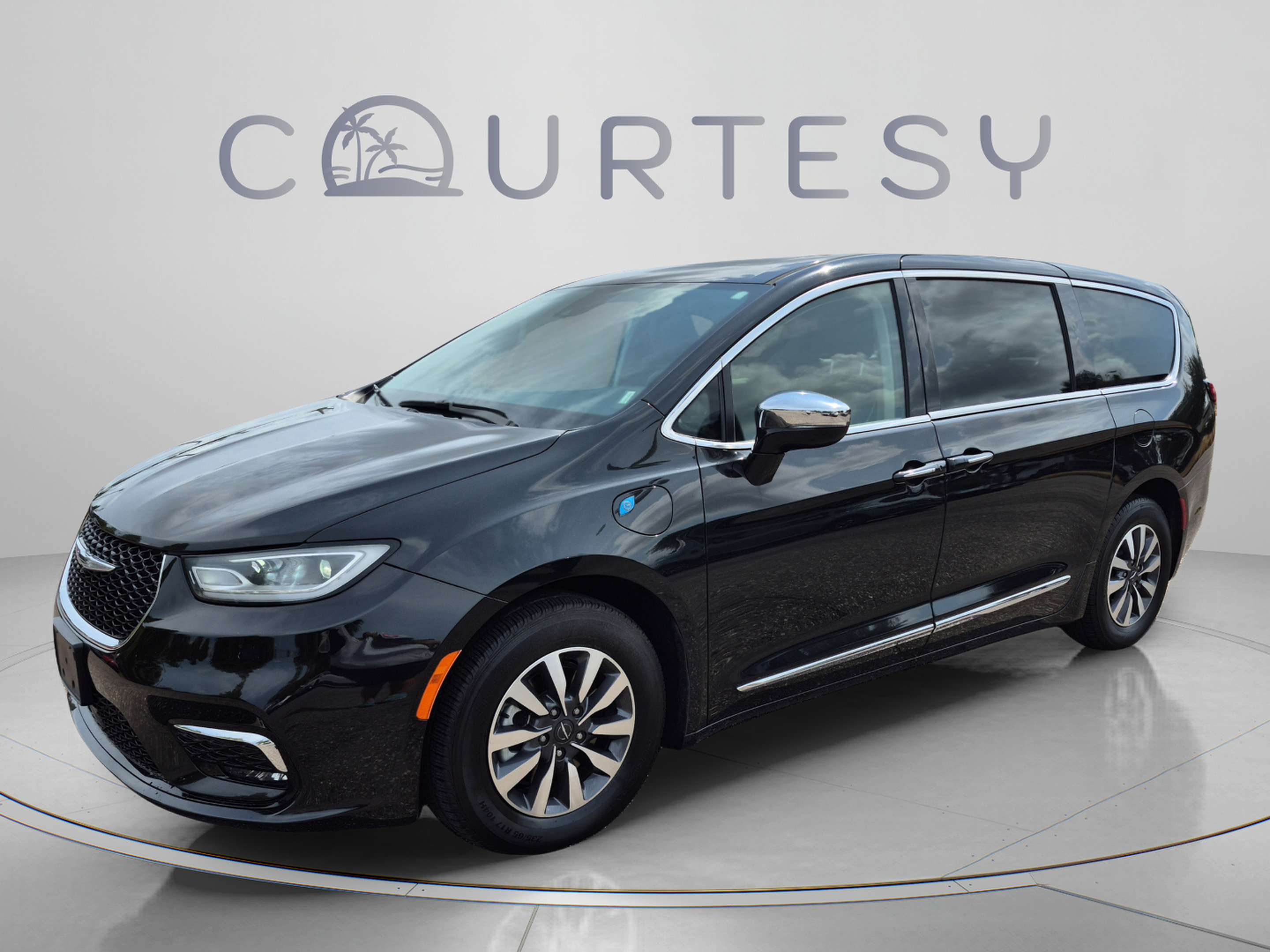 Used 2023 Chrysler Pacifica Limited