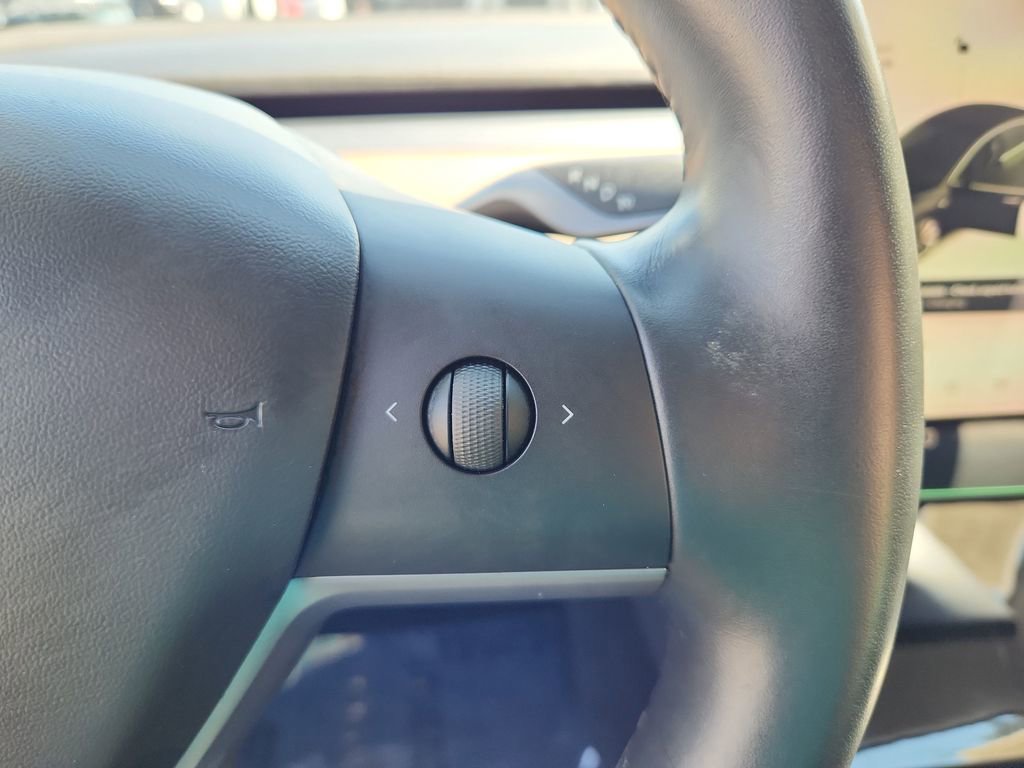 Used 2019 Tesla Model 3 image 18