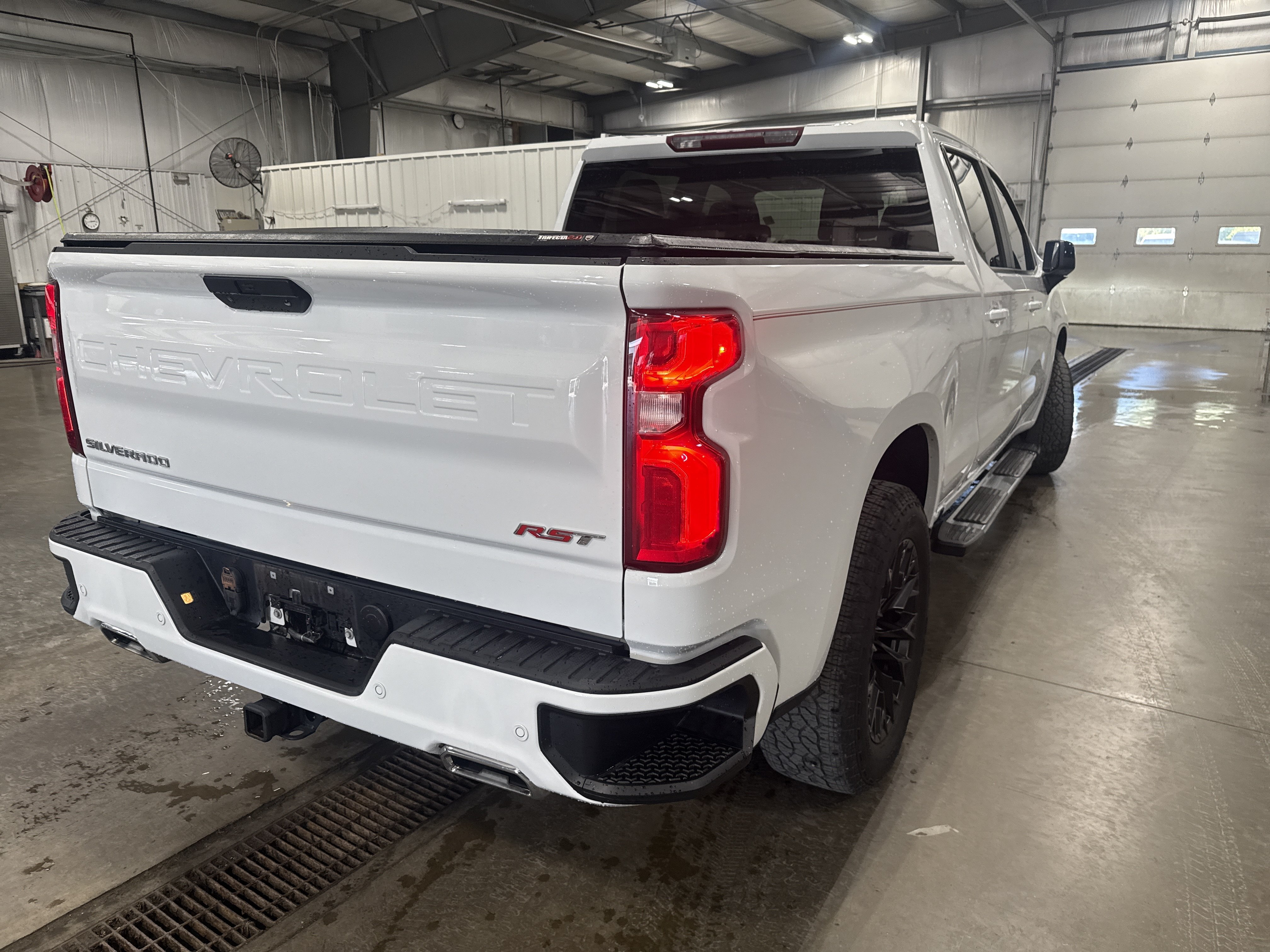 Used 2022 Chevrolet Silverado 1500 RST AWD/4WD image 3