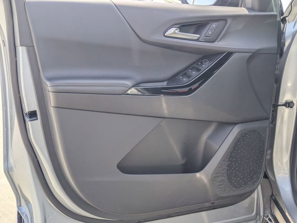 Used 2025 Chevrolet Equinox LT image 15