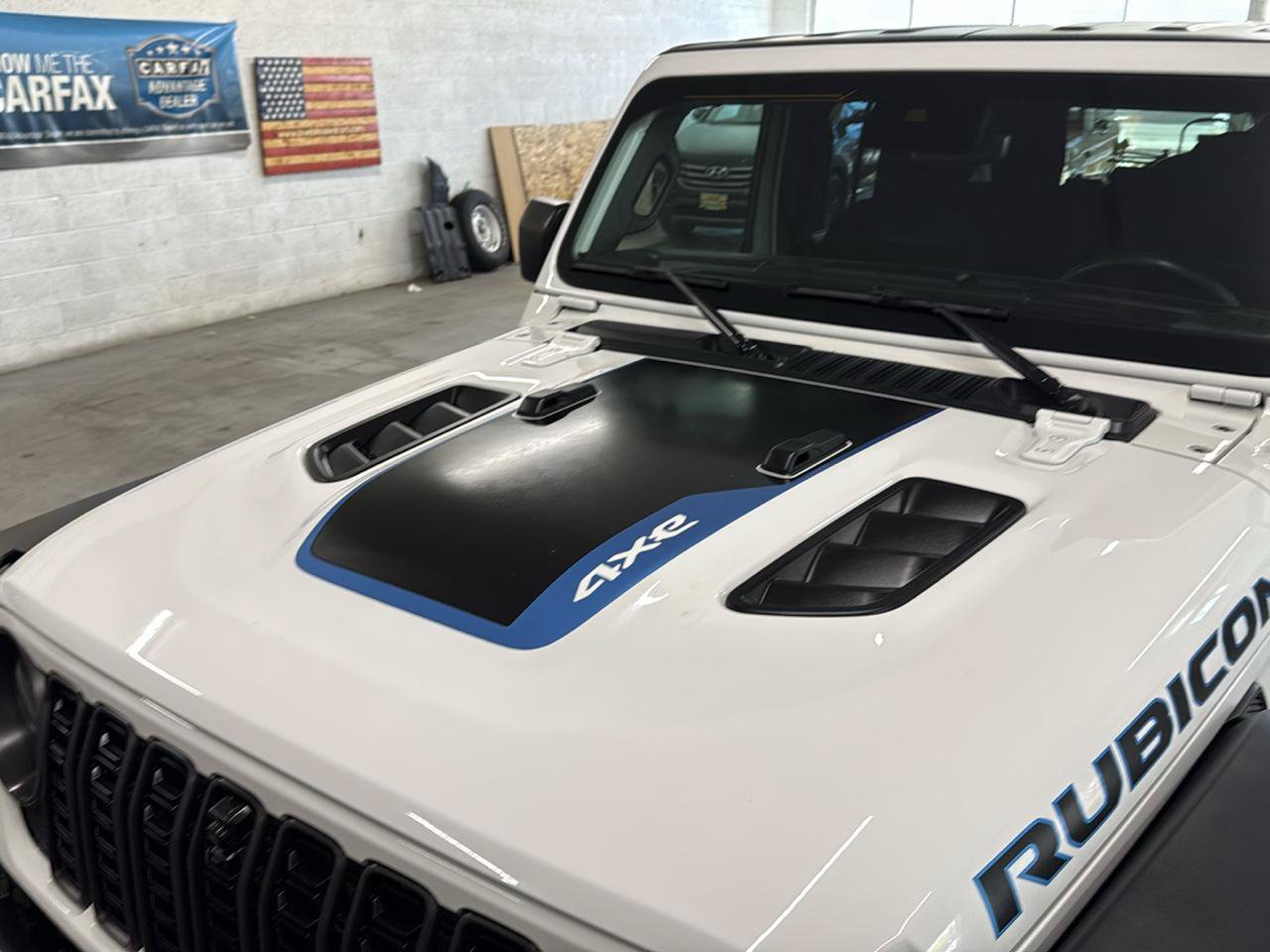 Used 2024 Jeep Wrangler Unlimited Rubicon 4xe w/ Technology Group AWD/4WD image 95