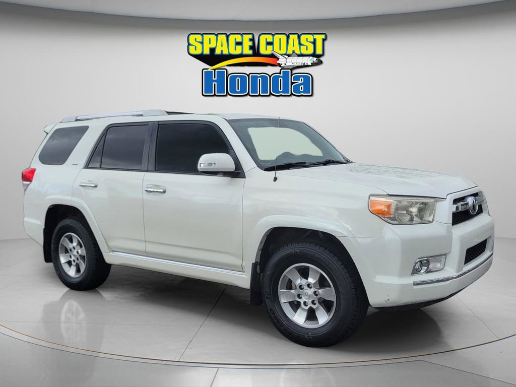 Used 2013 Toyota 4Runner SR5 w/ Convenience Pkg image 1
