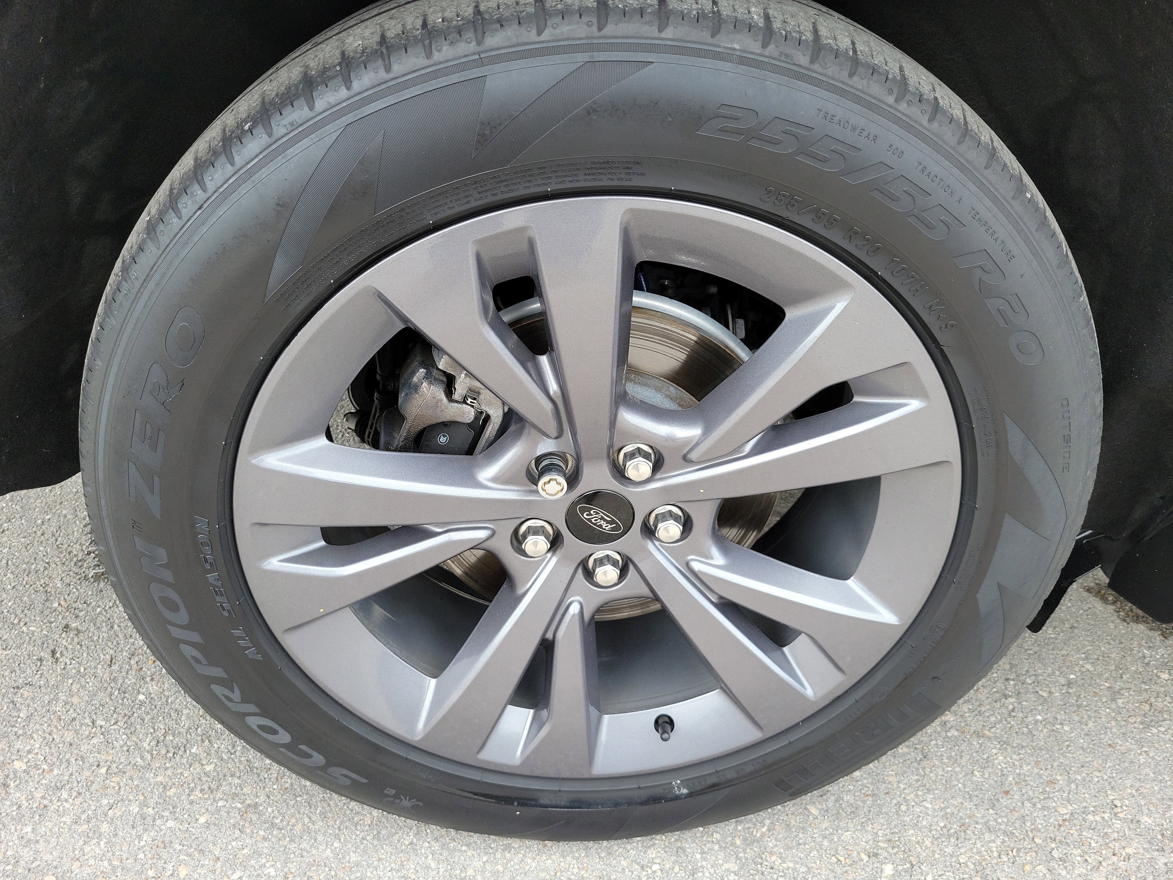 Used 2023 Ford Explorer XLT w/ Equipment Group 202A RWD image 10