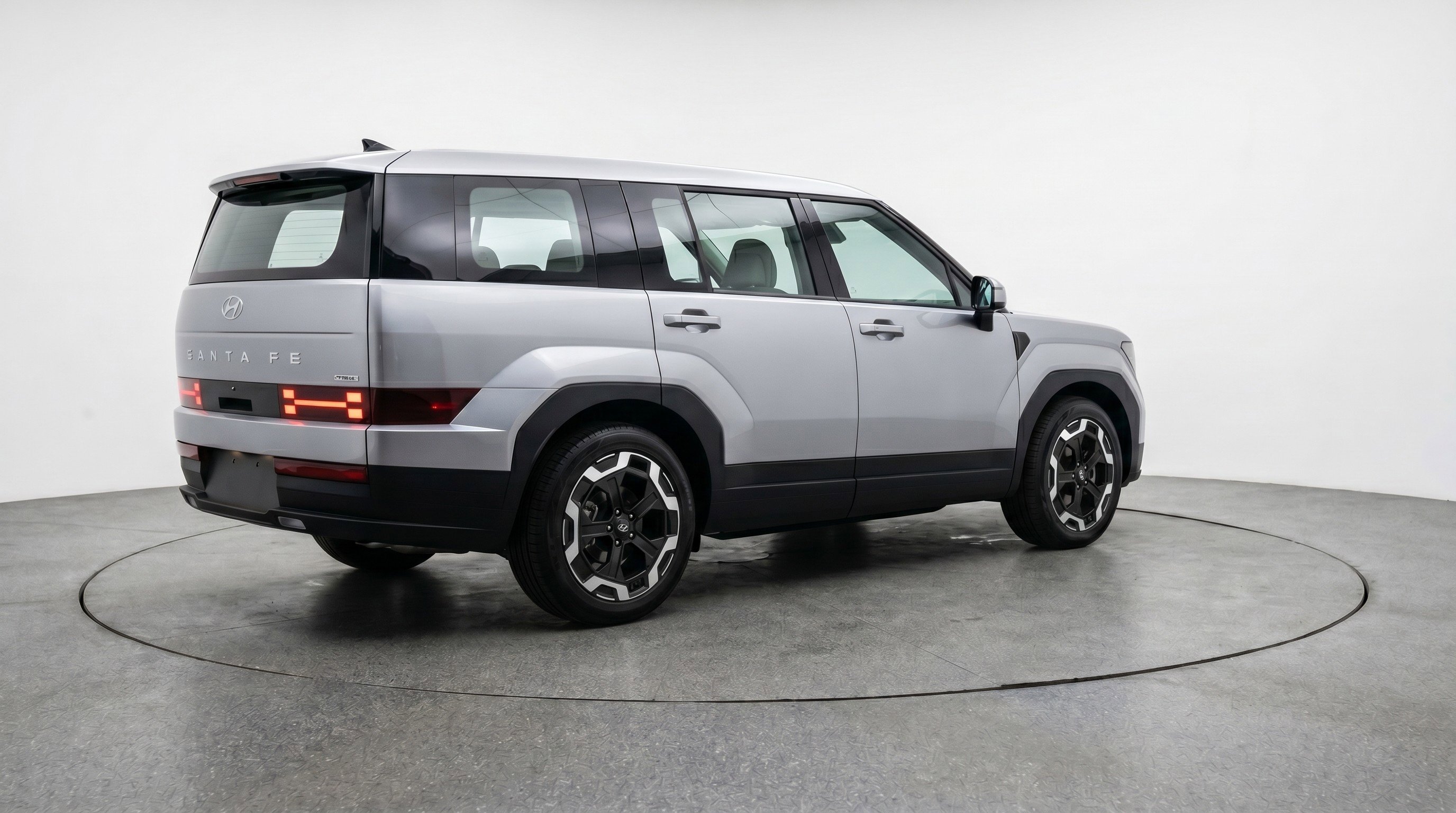 Used 2025 Hyundai Santa Fe SEL image 9