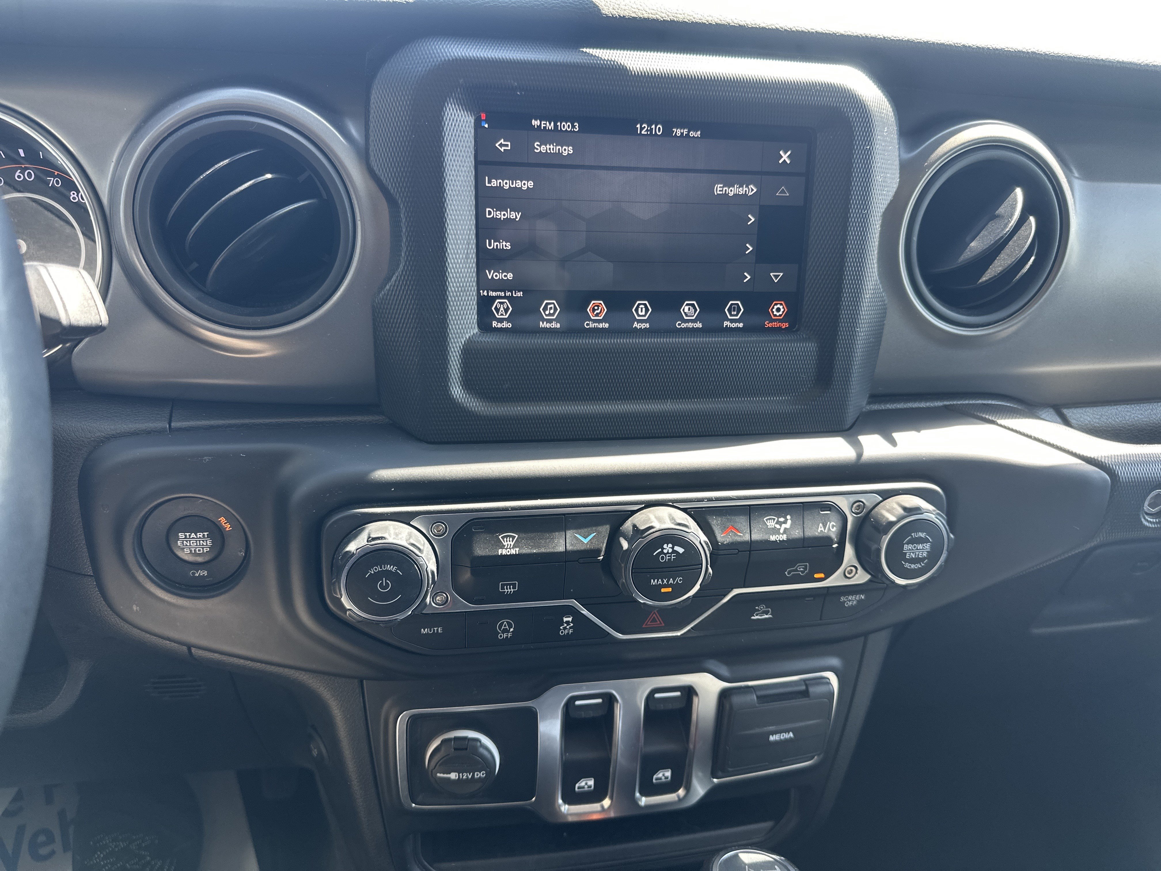 Used 2022 Jeep Wrangler Sport AWD/4WD image 15