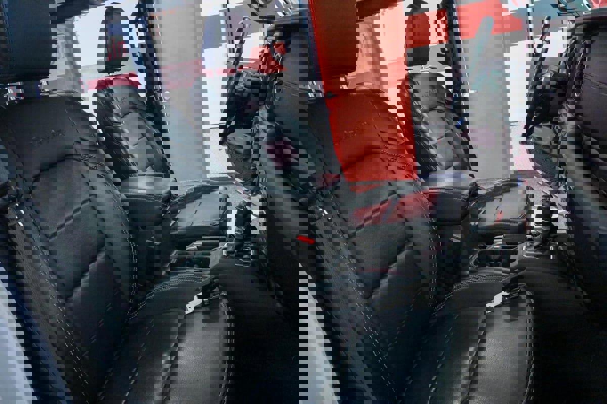 Used 2021 Jeep Wrangler Unlimited Sahara image 24