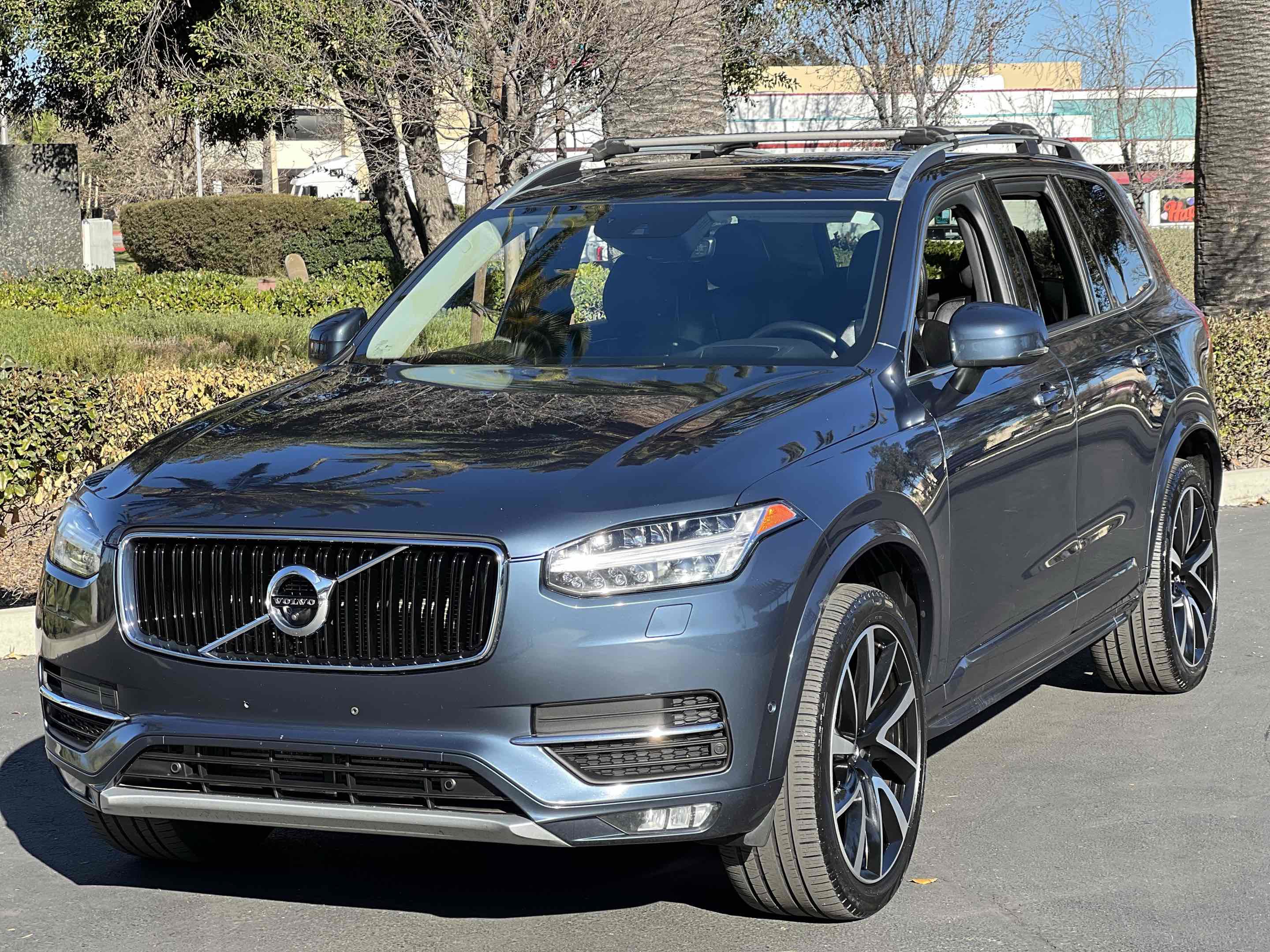 Used 2019 Volvo XC90 T6 Momentum w/ Advanced Package image 26