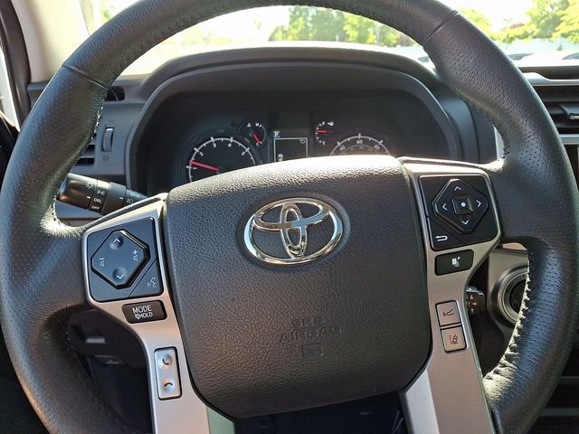Used 2020 Toyota 4Runner SR5 Premium w/ Moonroof Package AWD/4WD image 22