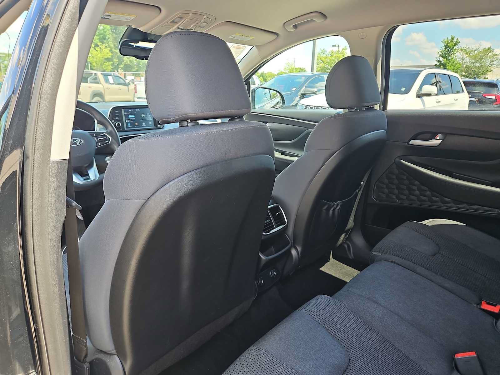 Used 2019 Hyundai Santa Fe SEL FWD image 19