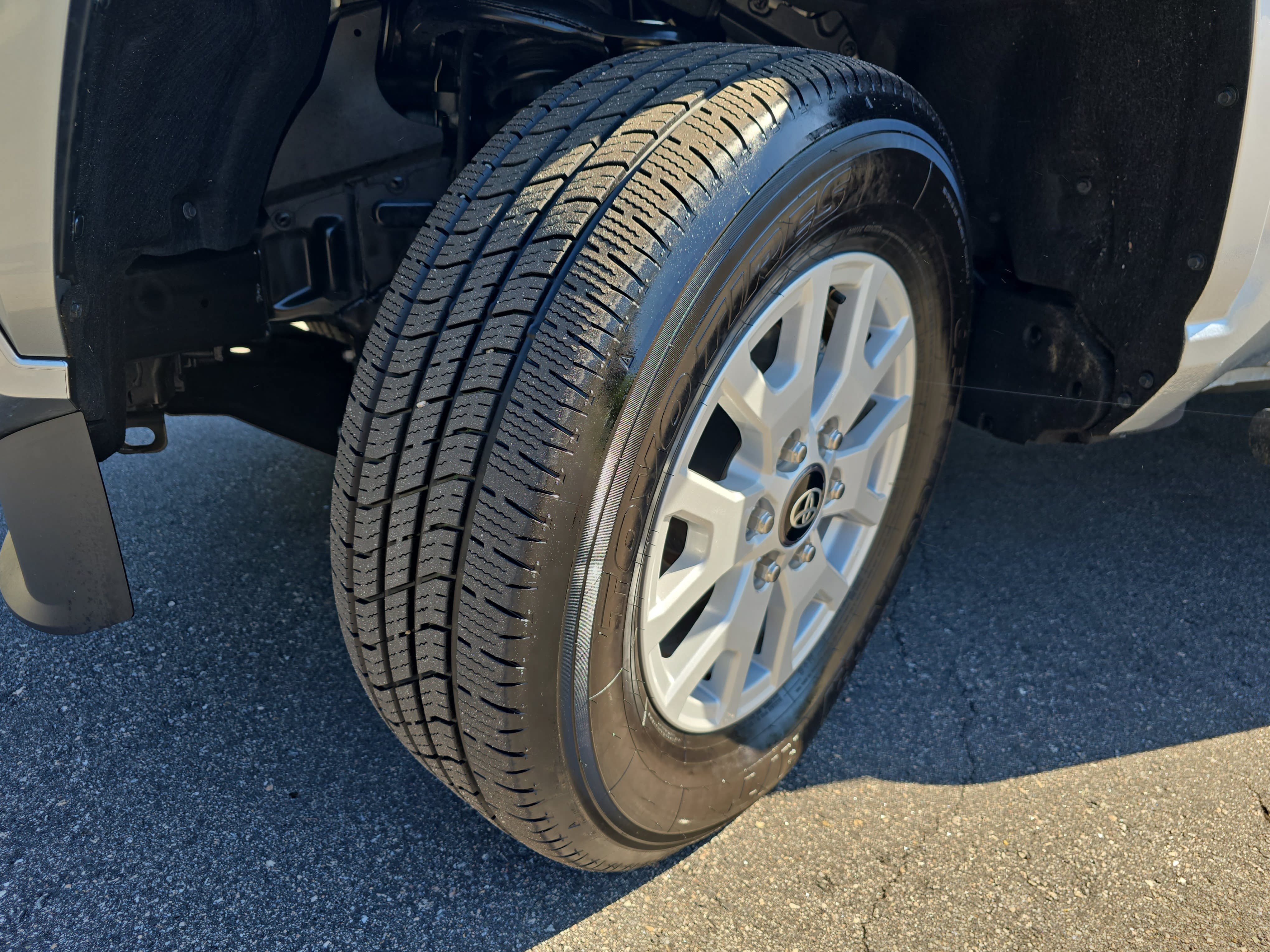 Certified 2024 Toyota Tacoma SR5 AWD/4WD image 34
