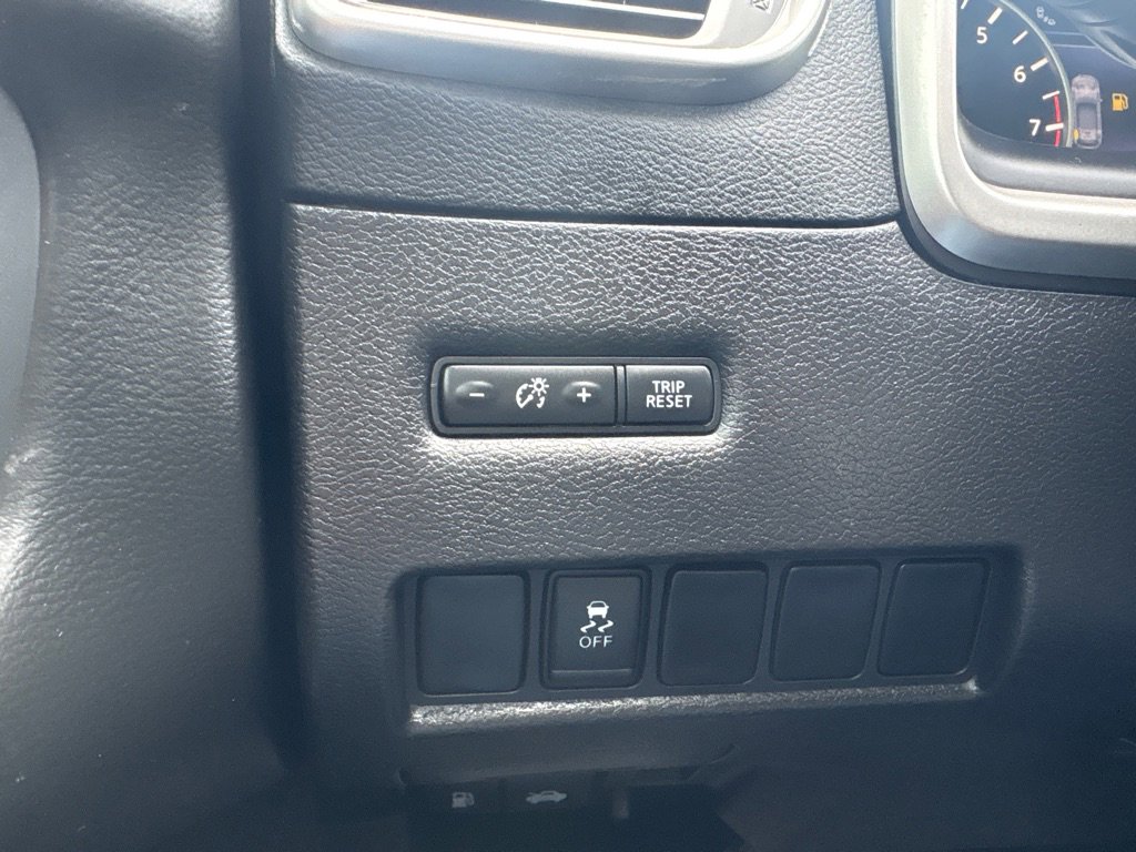 Used 2018 Nissan Murano SV image 19