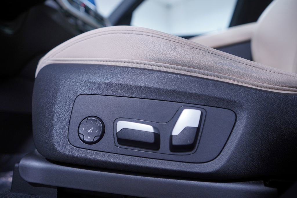 Used 2024 BMW X3 sDrive30i w/ Convenience Package image 18