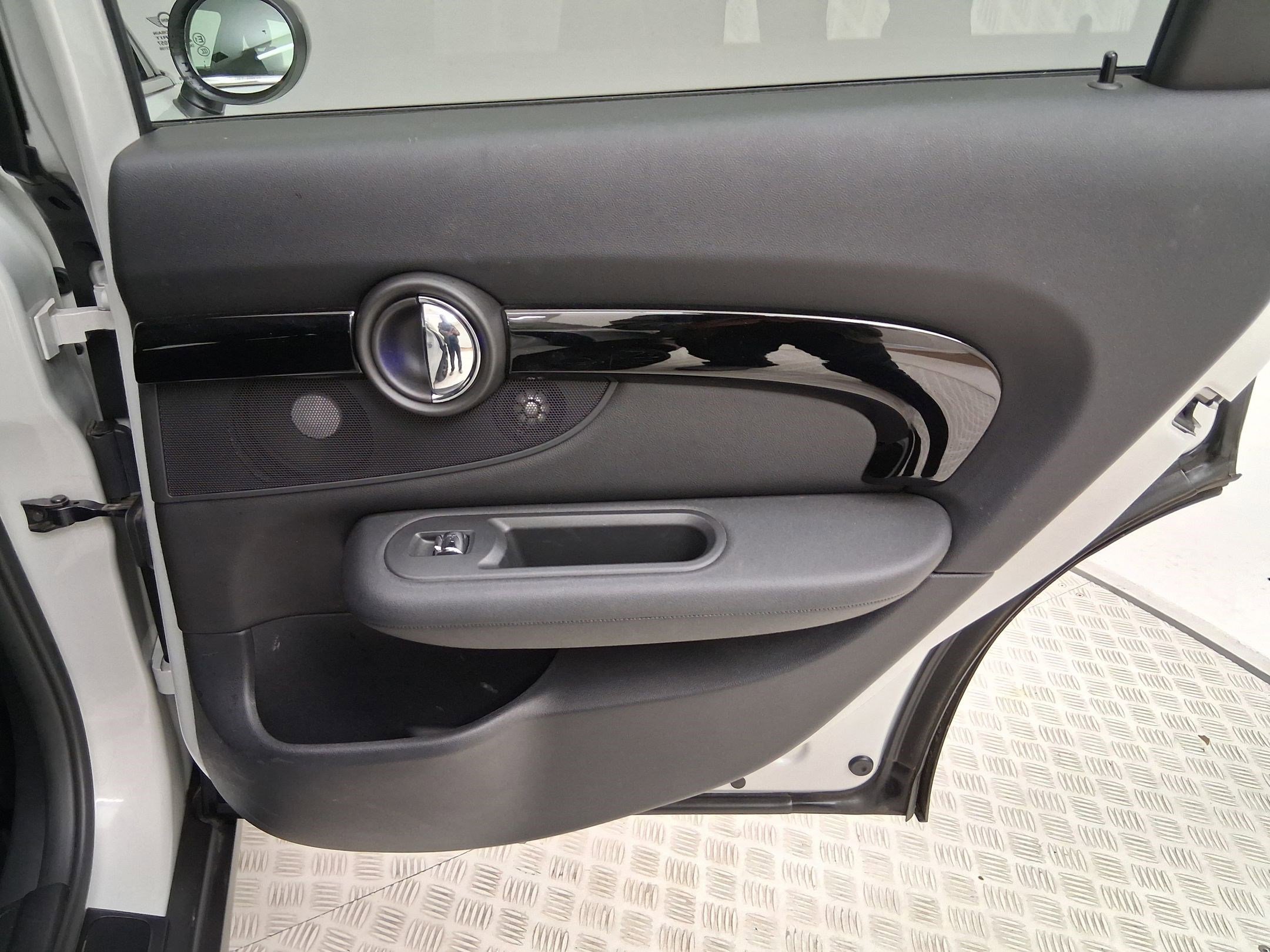 Certified 2023 MINI Cooper Clubman S FWD image 32