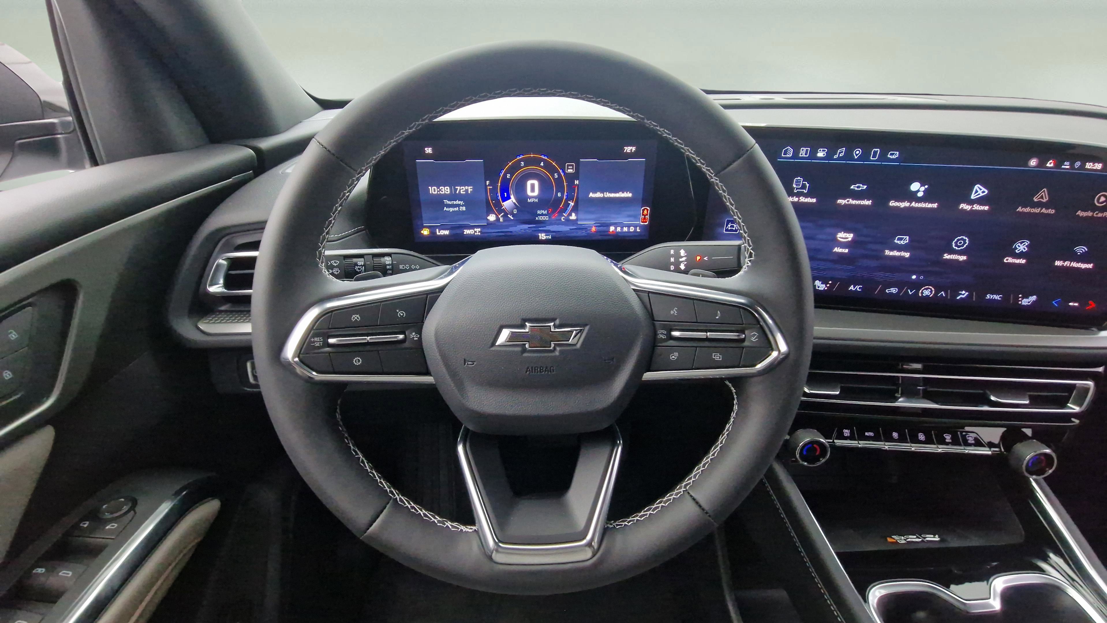 New 2025 Chevrolet Traverse LT w/ Midnight/Sport Edition image 10