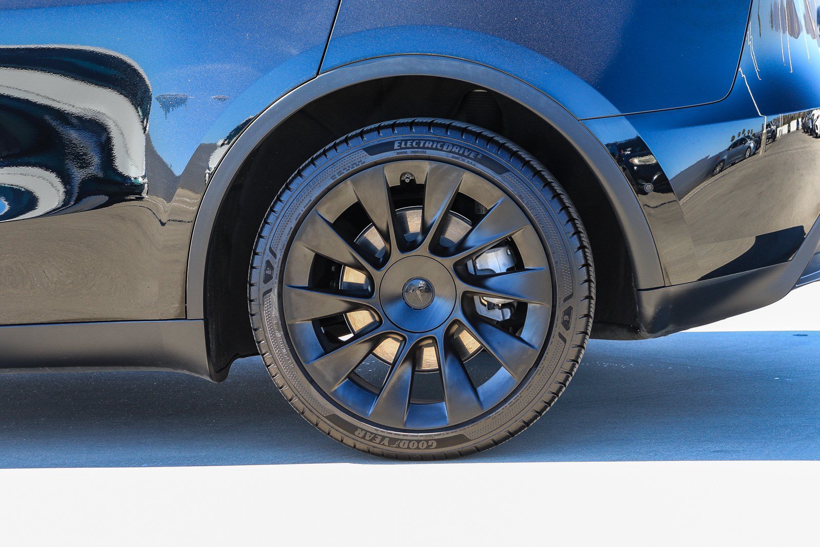 Used 2022 Tesla Model Y Long Range AWD/4WD image 11
